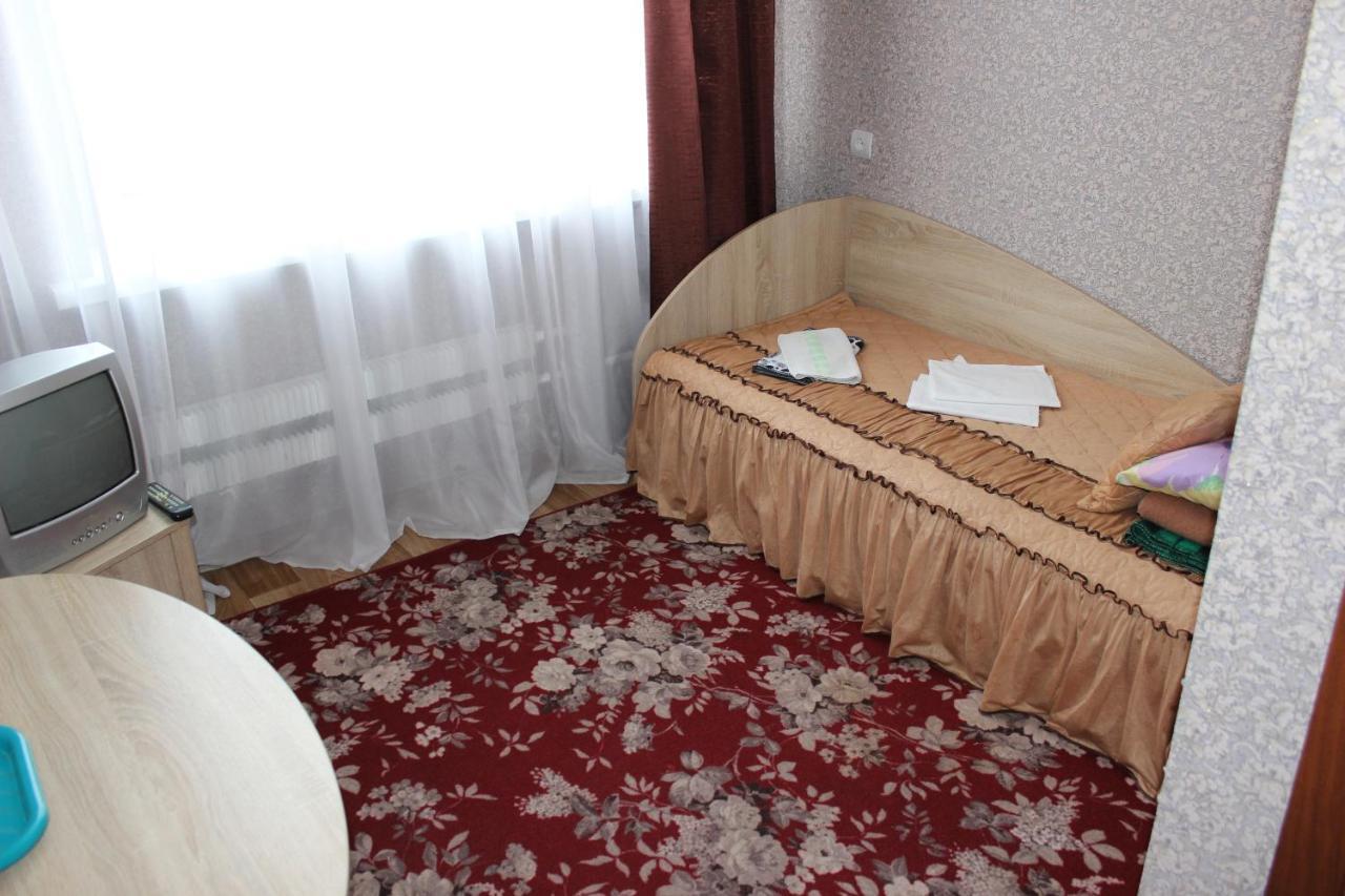 Dinamo Hotel Gomel Esterno foto